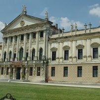 Front of Villa Pisani