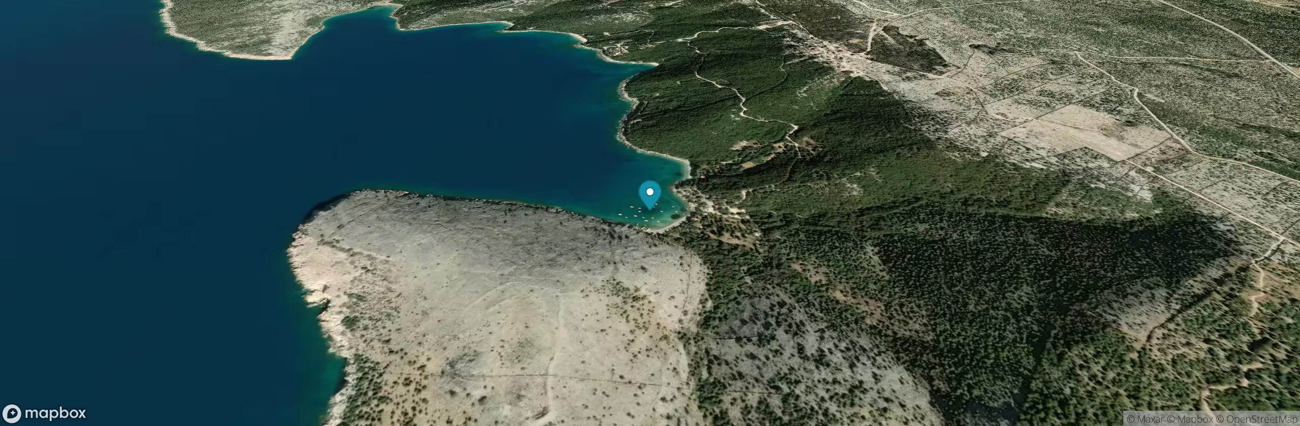 Luka Ustrine Bay