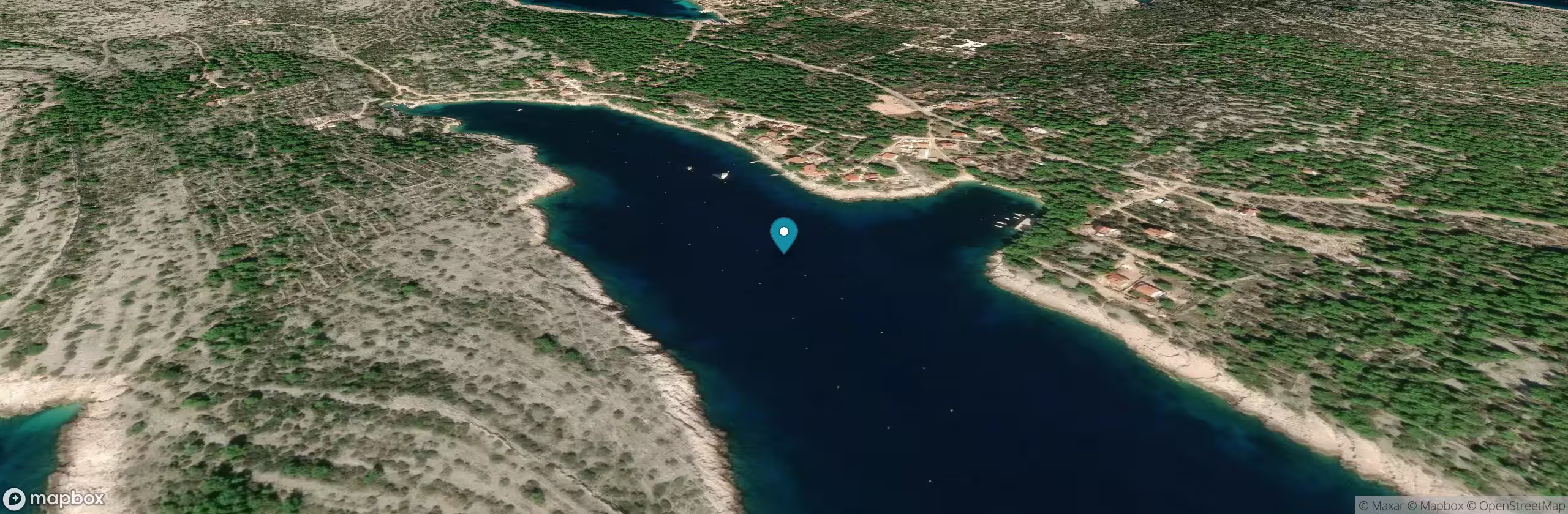 Tratitnska Bay