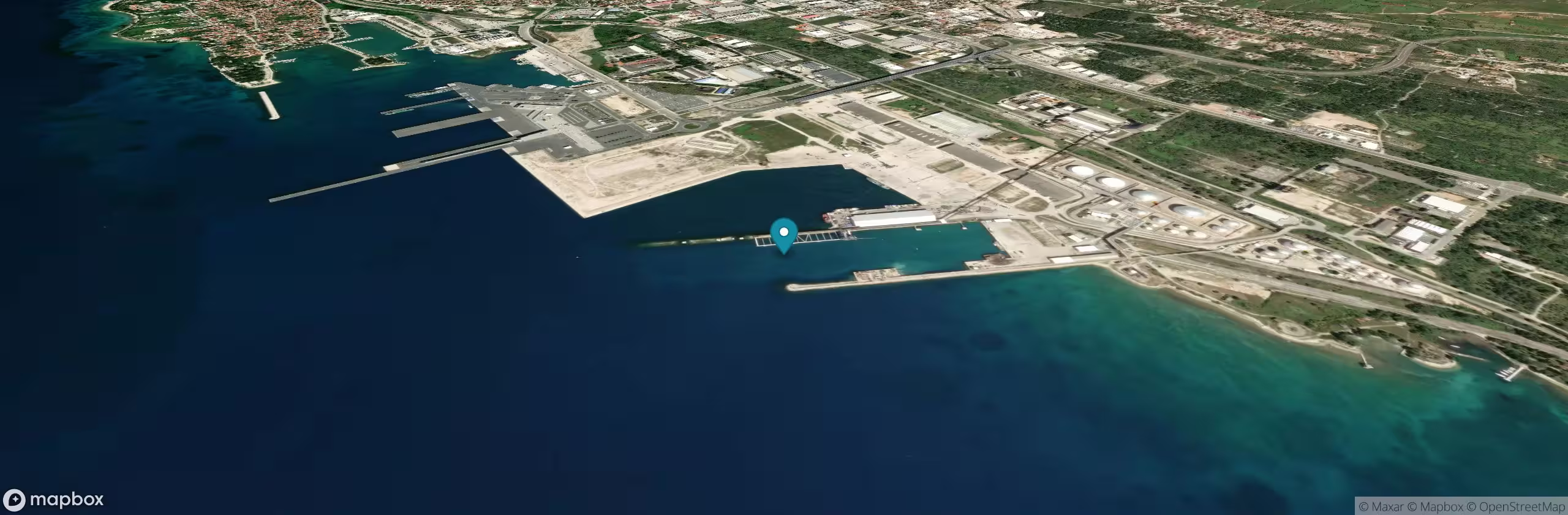 Luka Gazenica Bay