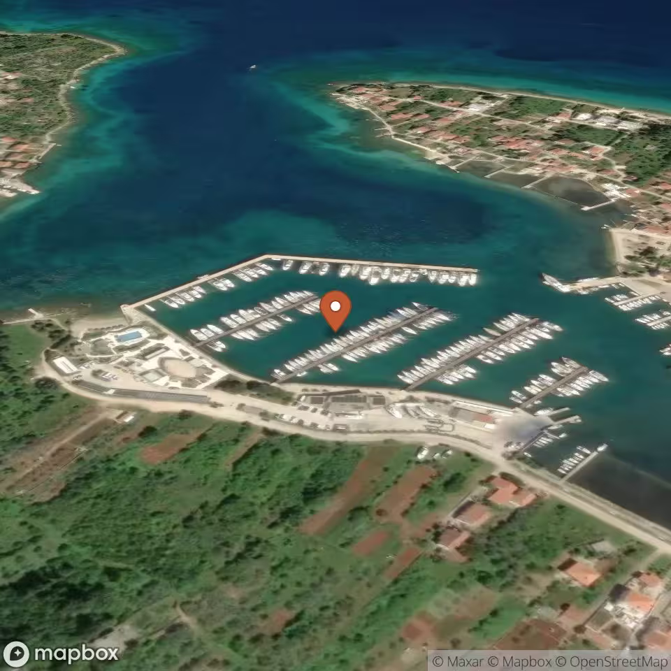 Sutomiscica Bay